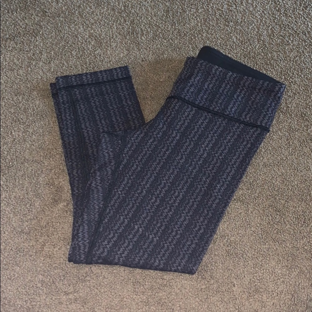 •Lululemon Cropped Leggings•
